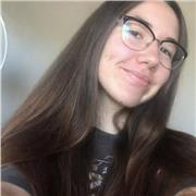 Étudiante prête à donner des cours de soutien scolaire !